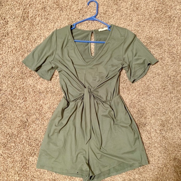 Romper - Picture 2 of 2